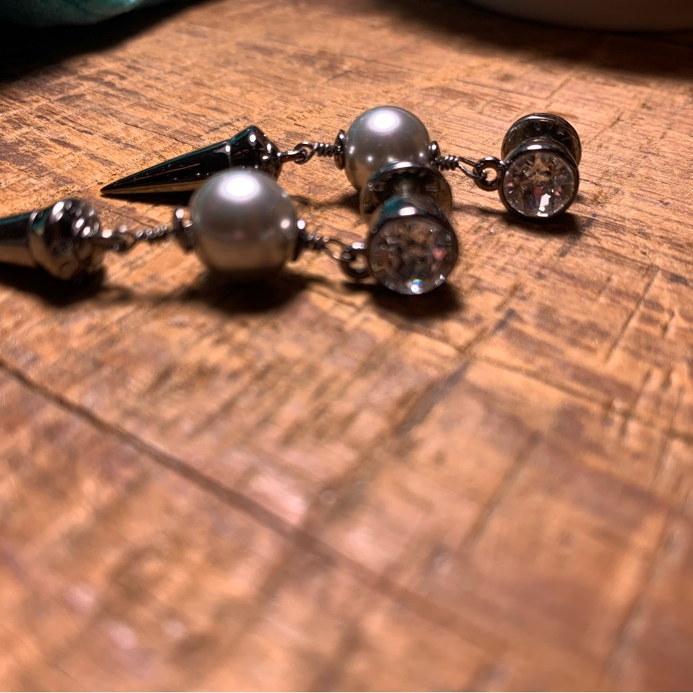 Henri Bendel Earrings